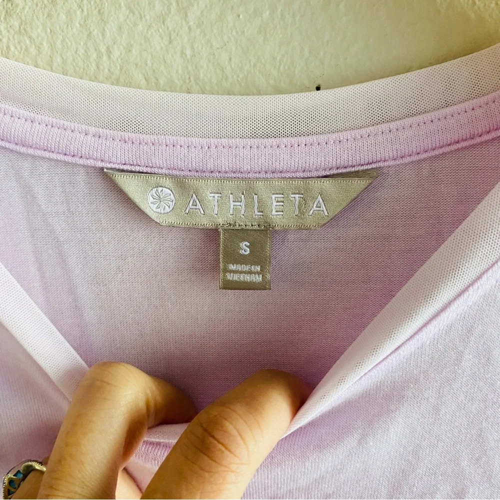 Athleta Cloudlight Hybrid Pink Tee Size Small - Picture 6 of 8